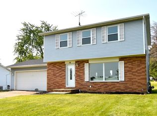 26241 Dennisport Dr, Bedford, OH
