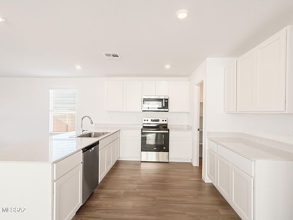 5th image of 1478 W Big Room Pl