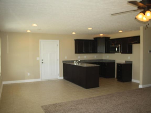 3rd image of 109 Bluegrass Dr