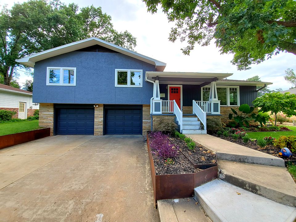 1st image of 329 Crestview Dr