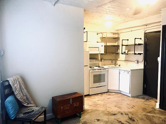 4th image of 3136 Grand Ave #2S