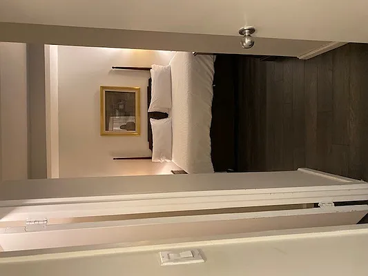 Bedroom, photo 1