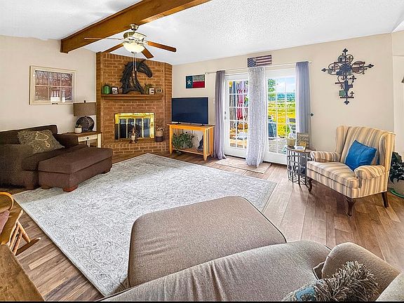 4th image of 306 Park Pl