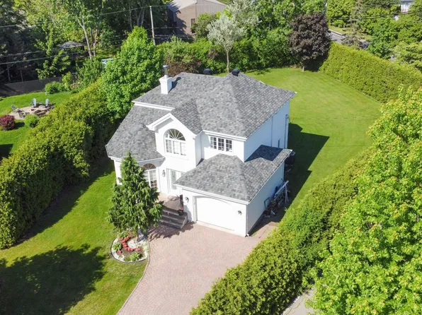 2 Rue Parmentier Notre Dame De Ln, Ile Perrot, QC J7V 8Y6