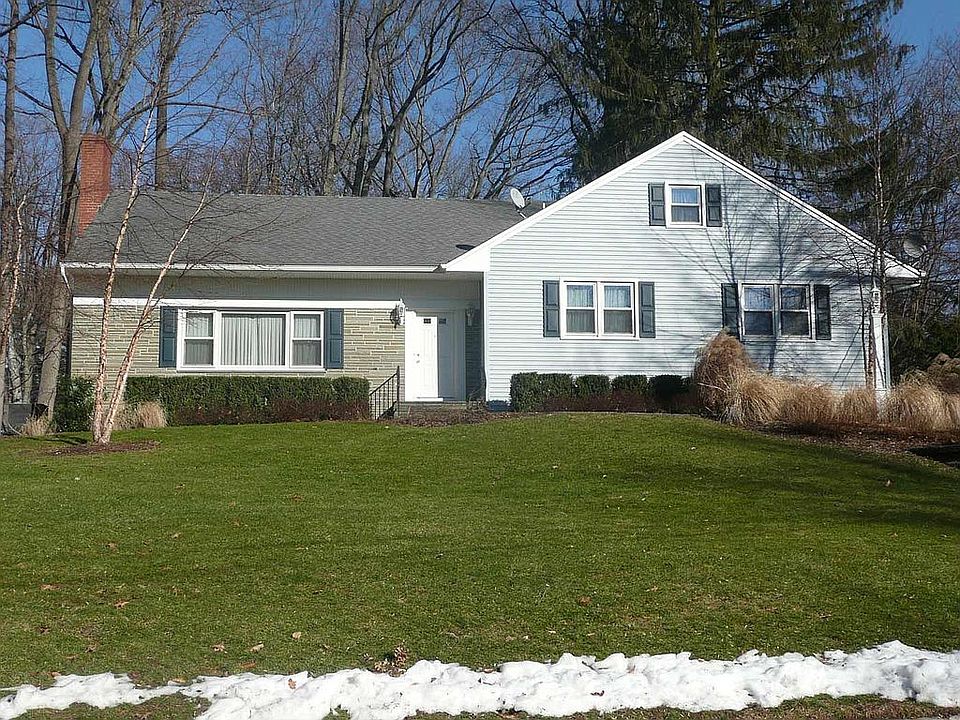 27 Fairfield Dr by James Boyer, Neighborhood Realtor