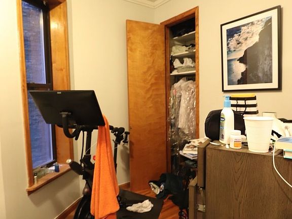 5th image of 364 W 53rd St APT 3s