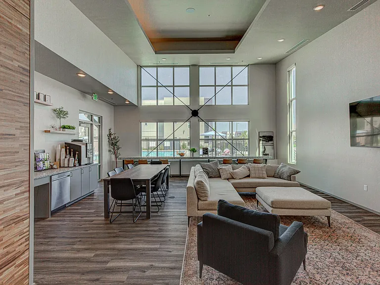 Dovetail Apartments — Photo 27