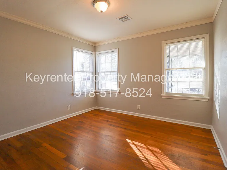 723 N Gary Pl — Photo 17