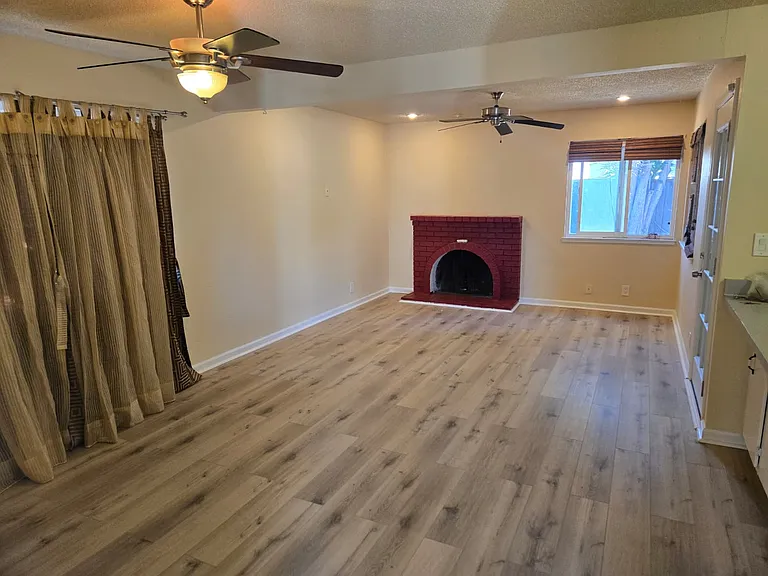 37788 Dahlia Dr — Photo 4