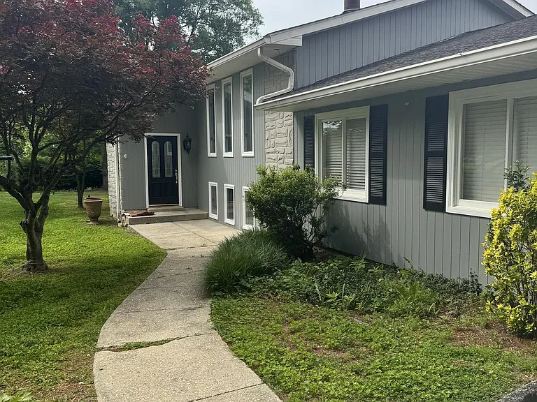 3424 Shady Ln — Photo 2