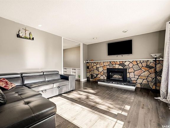 5th image of 75 Rothwell CRESCENT