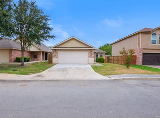 6911 Heathers Way, San Antonio, TX 78227