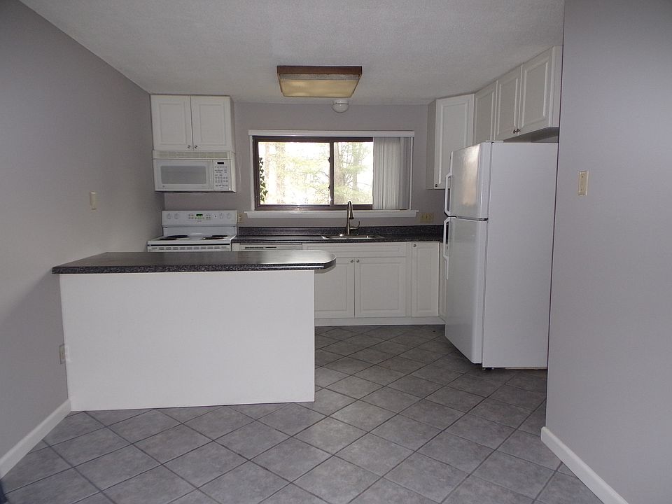 1st image of 29 Conestoga Way #29