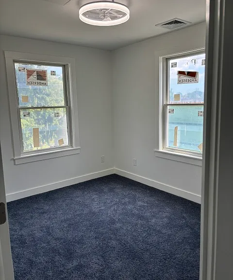 410 Forest Ave — Photo 11