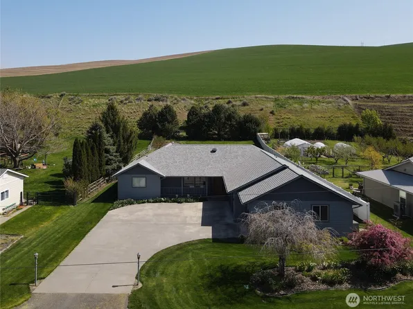 1515 S 5th Street, Dayton, WA 99328