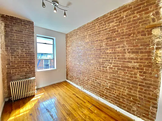 Rented by Crosstown Apartments NYC | media 60