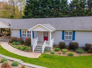 90 Hillcrest St, Sylva, NC 28779