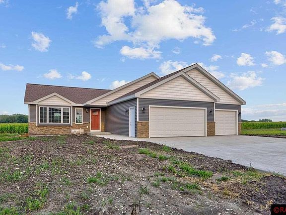 3rd image of 55 Balsam Cir
