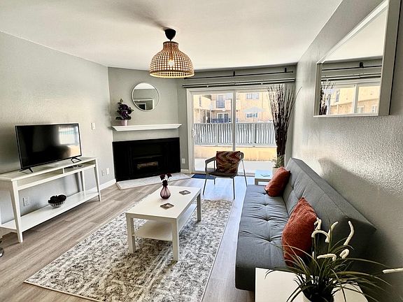 4th image of 355 S Madison Ave Unit 125