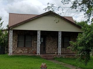 200 Wallace Ave, Holdenville, OK 74848