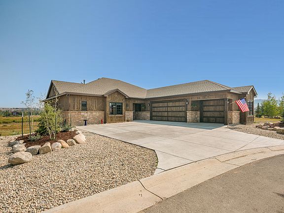 2nd image of 211 Wildhorse Ct