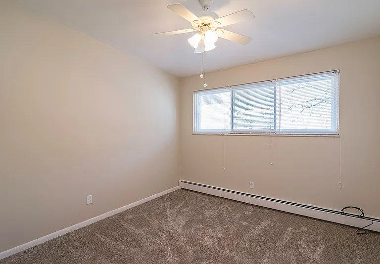524 Bemidji Ct — Photo 14
