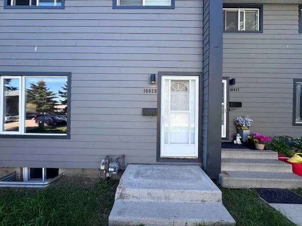 10029 E 80th Ave, Grande Prairie, AB T8V 4G2