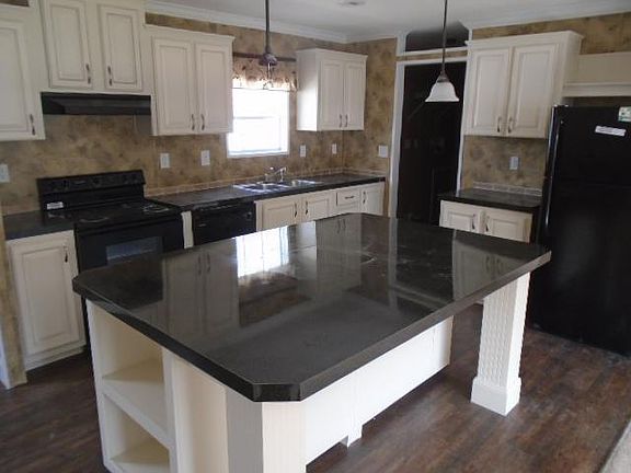 3rd image of 9304 Paradise Dr #84