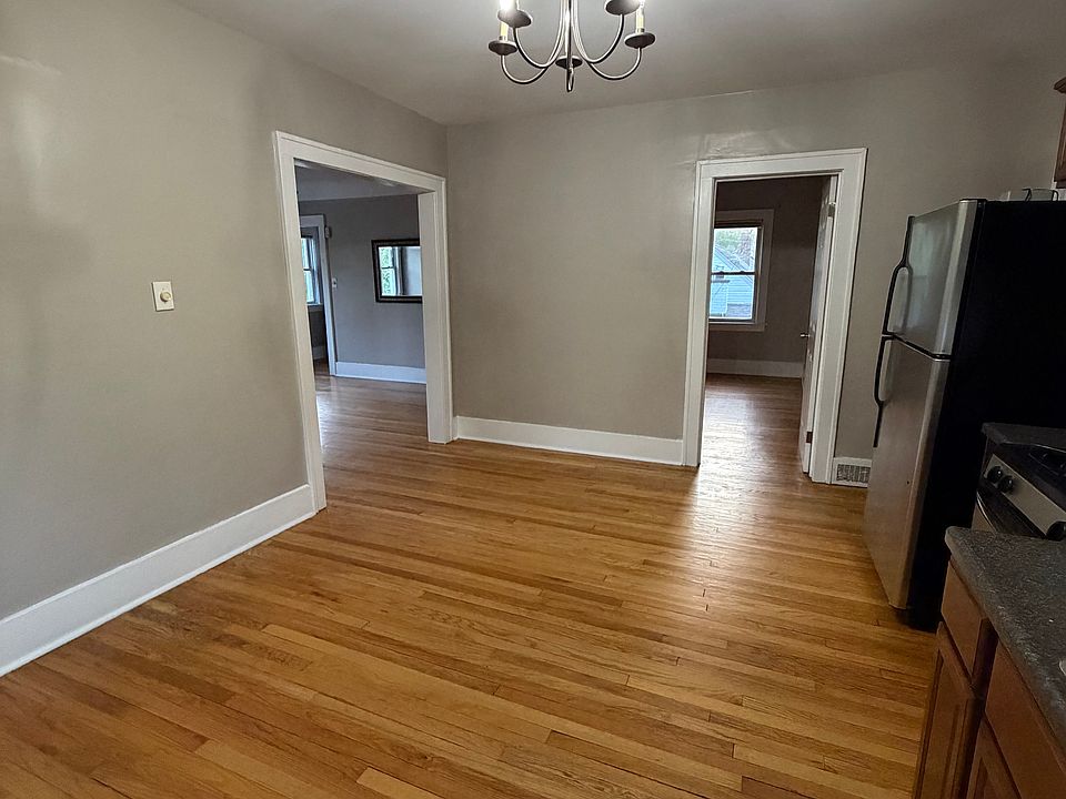 241 Girard Ave, photo 4