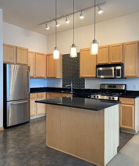 2650 University Ave W #321 — Photo 7