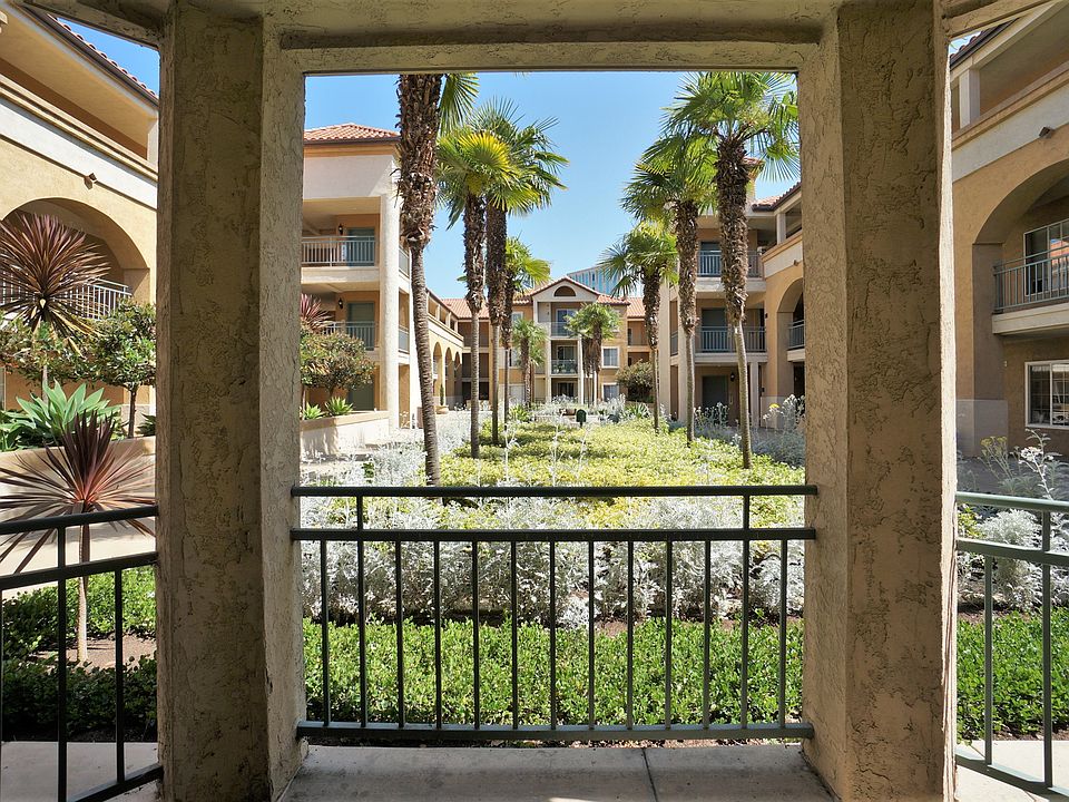 1st image of 2020 Camino De La Reina Unit 113