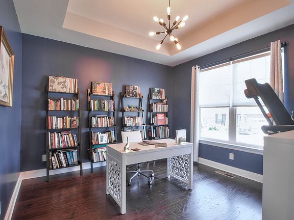 3rd image of 1639 Southampton Way