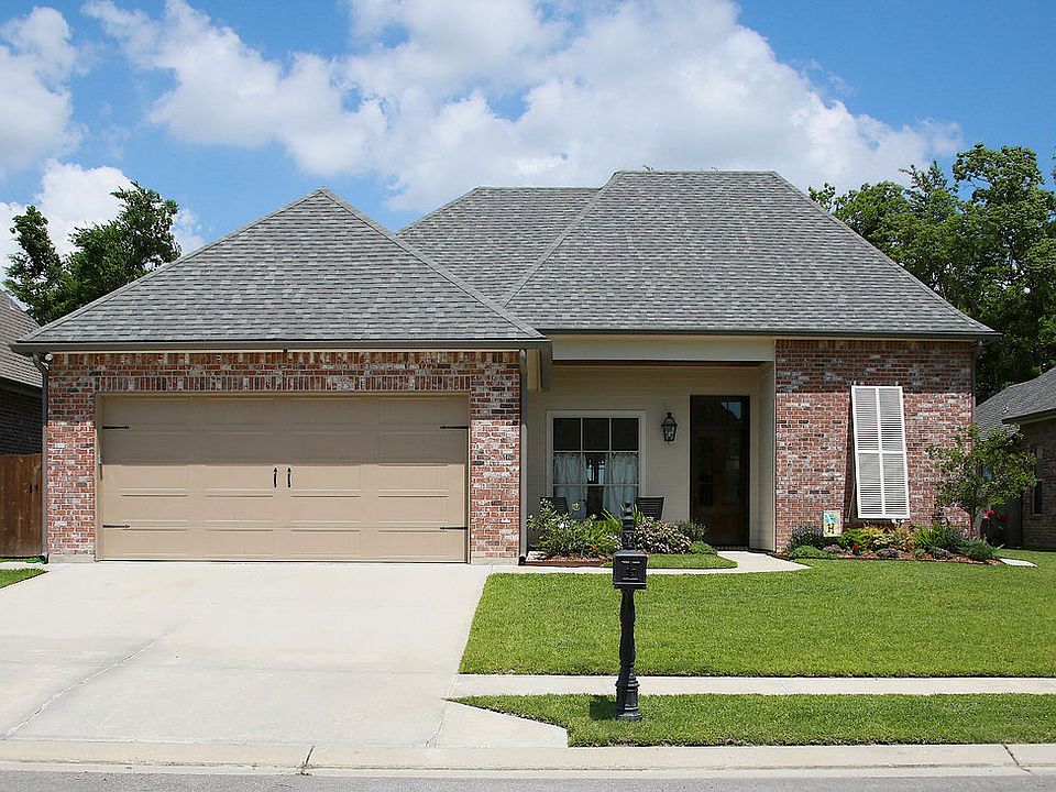 1st image of 126 Beauchamp Ln