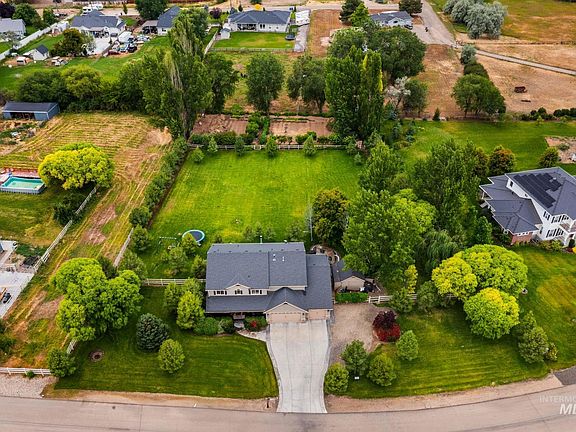 4th image of 5209 Green Valley Pl