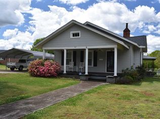 322 Rainbow Dr, Greenville, SC 29617