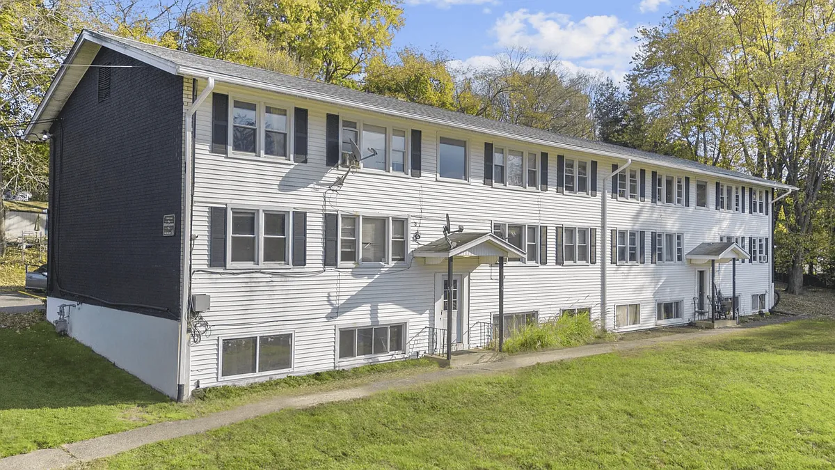 Building Photo - 75 Hillside Ave