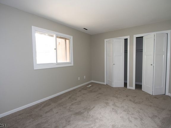 5th image of 6 Steamboat Dr Unit 3