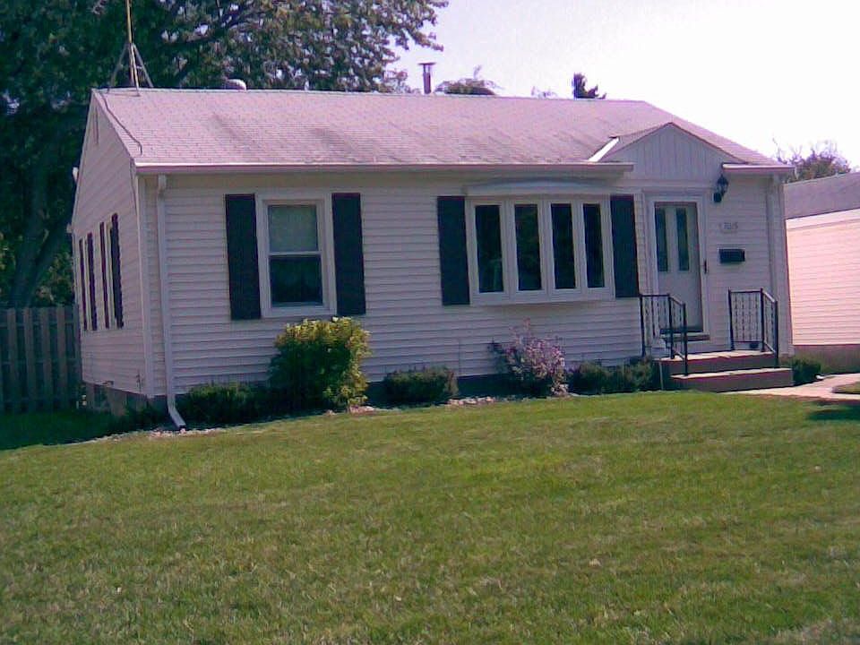 Quaint doll house