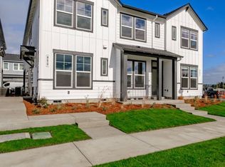 8479 SE Kinnaman St, Hillsboro, OR 97123
