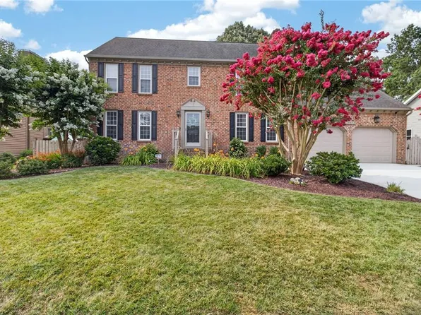 797 Harris Point Dr, Virginia Beach, VA 23455