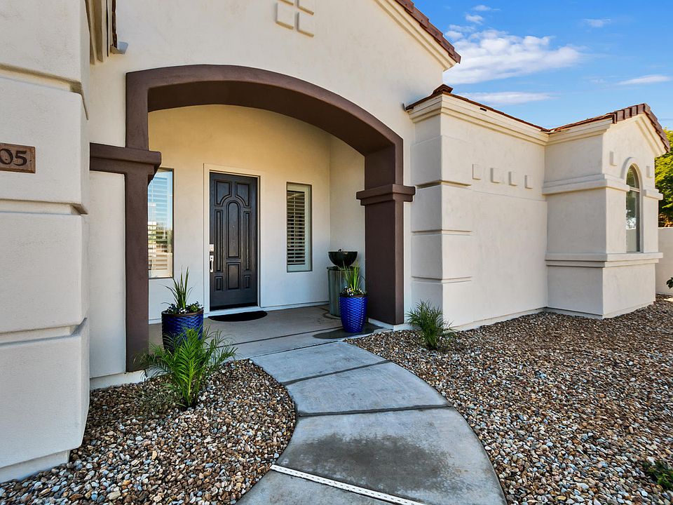 1st image of 2005 E Buena Vista Dr