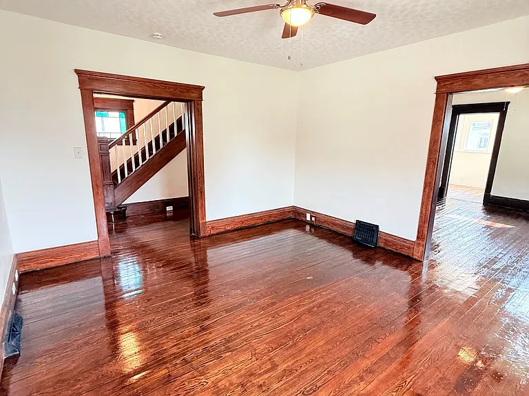 563 Cedar Ave — Photo 12