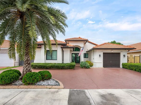 14462 NW 87th Ct, Miami Lakes, FL 33018