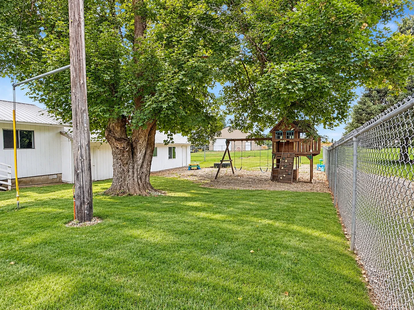Spacious 1-Bedroom, 2-Bath Home in Spokane — Photo 3