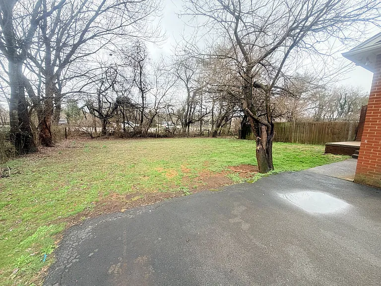 11622 S Williamsburg Dr — Photo 20