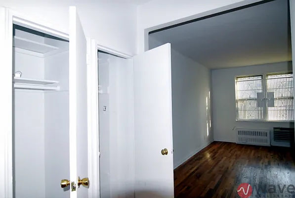 Rented by Wave Real Estate Group | media 10