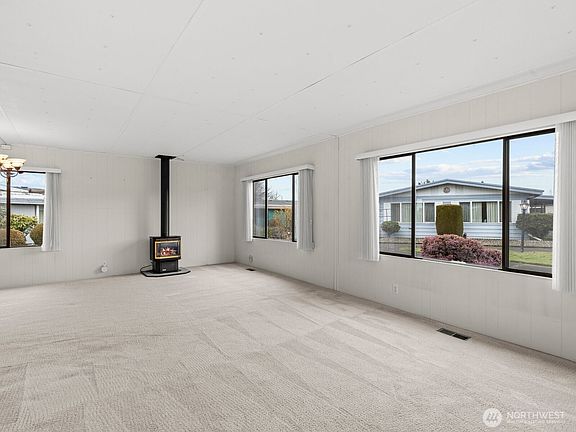 3rd image of 1402 22nd Street NE #59