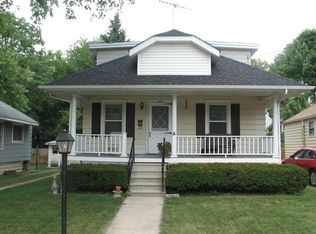 418 E 7th St, Lockport, IL 60441