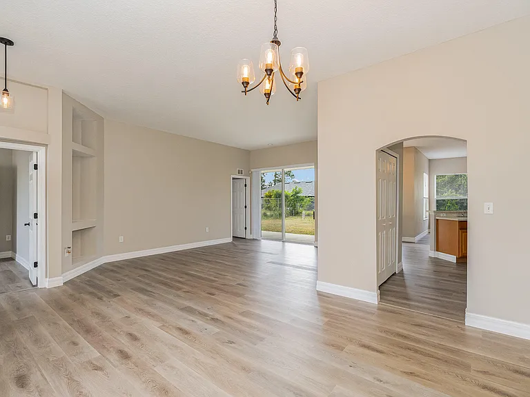 328 Hammonton St SW — Photo 6