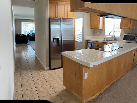 5th image of 1822 Silverglen Ave